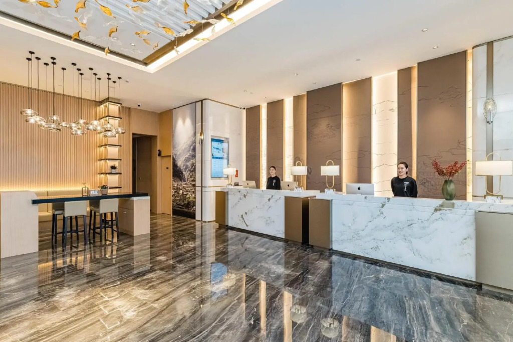 Atour Hotel Tonglu Fuchunjiang