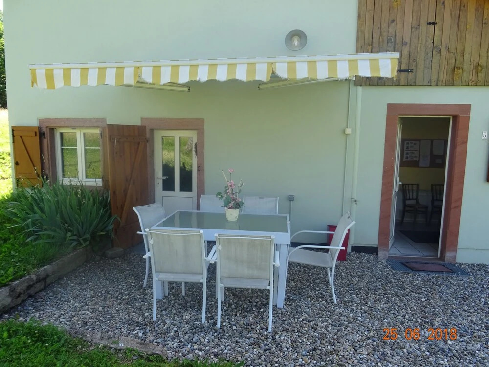 La Petite Maison Dans Les Prés