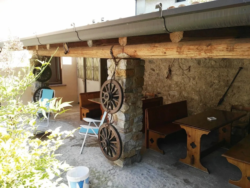 Appartamenti Casa Rita & Antica Corte Ginevra