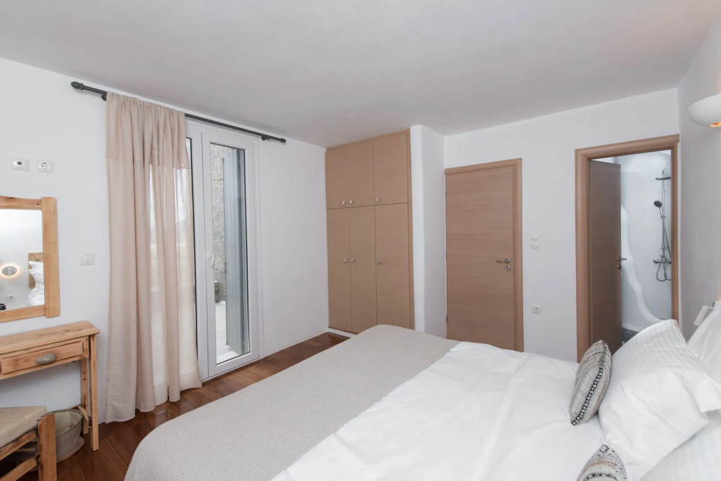 Villa Mira Paros - Luxury Suites