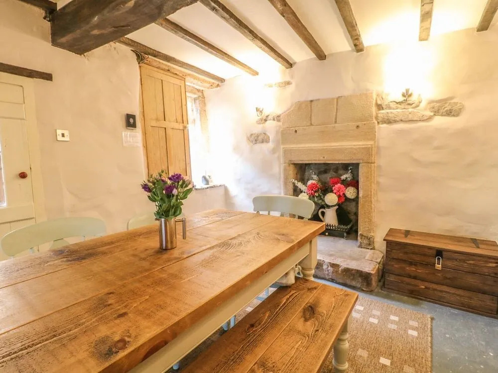 Holly Cottage