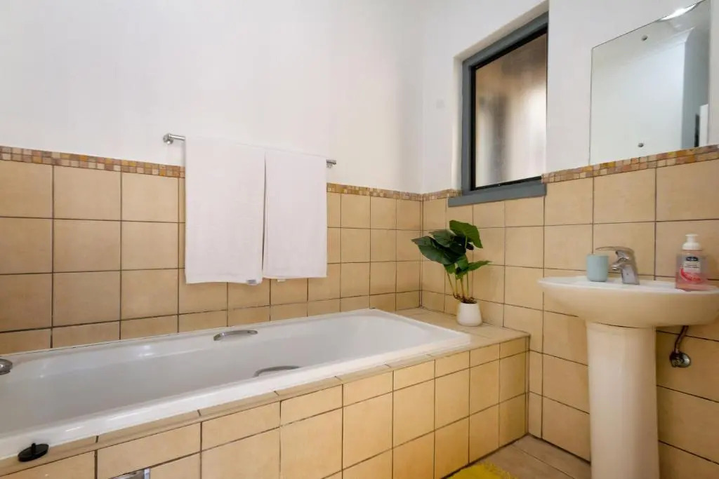 82 NOLE 2bed 2 bath apartment