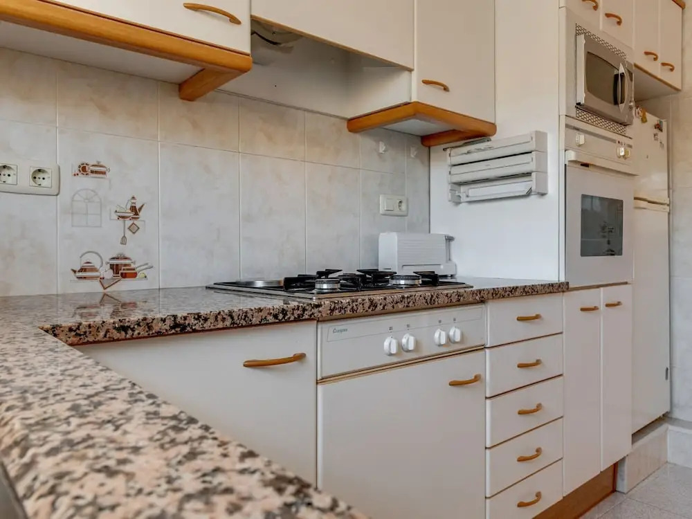 Splendid Mansion in Palau-Saverdera near Sea