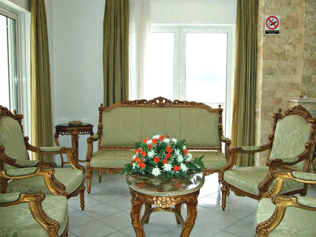 Kristallia Rooms