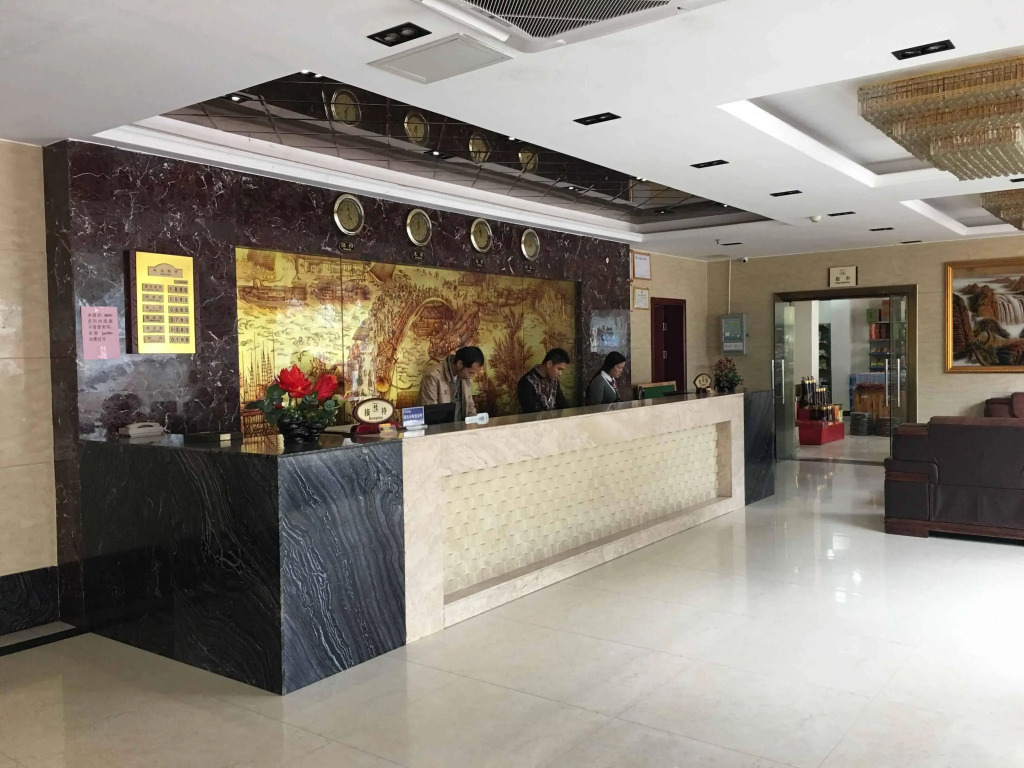 Junlin Hotel (Yangshuo West Street Central Plaza Branch)