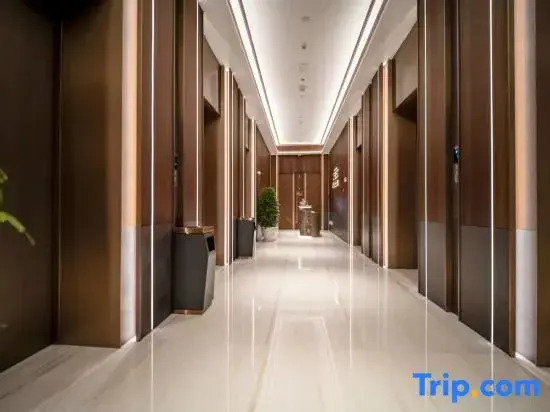 Jinruige · Luxury Private Banquet Homestay (Kunming Railway Station Wanda Plaza)
