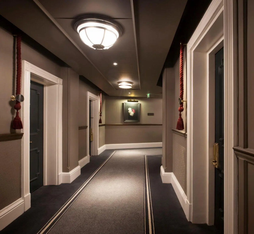 Kimpton Fitzroy London by IHG