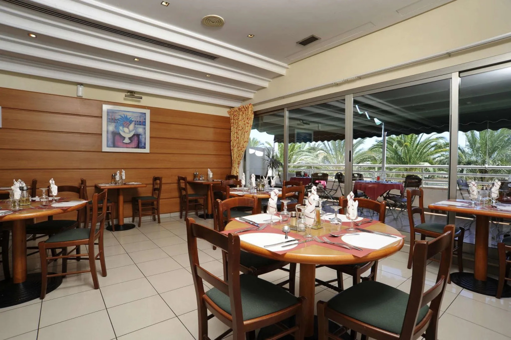 Travelodge Alicante Puerto