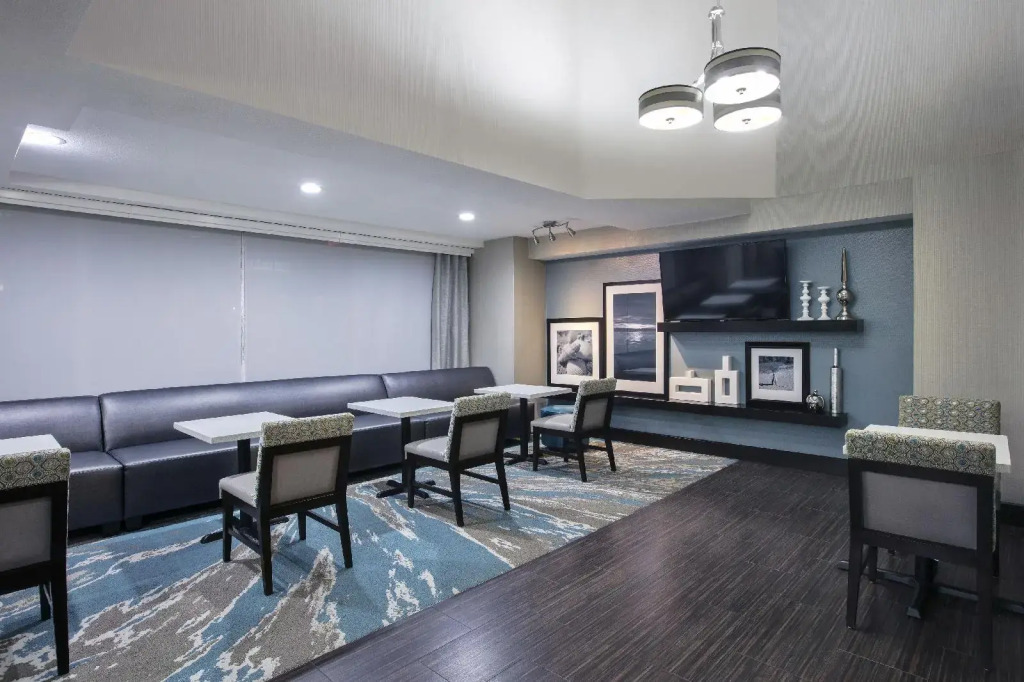 Hampton Inn & Suites Hermosa Beach