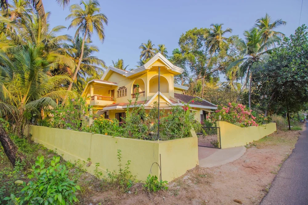 OYO 12541 Home Stylish 2BHK Betalbatim