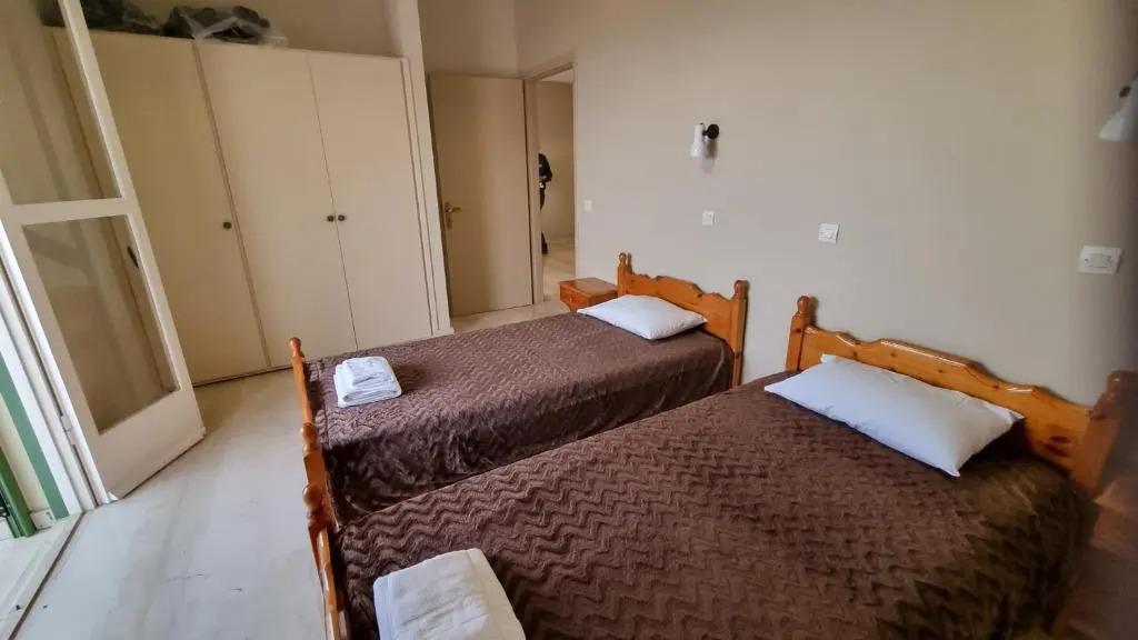 Makis Studios & Apartments