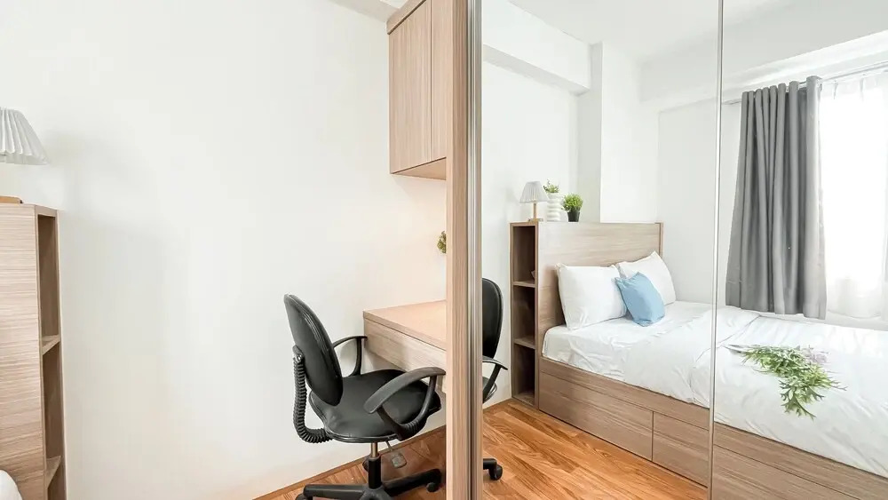 Warm And Comfy 2Br At Bassura City Apartment