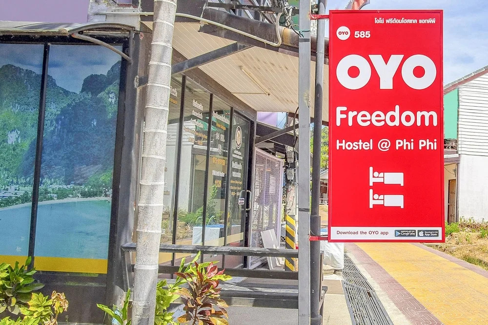 OYO 585 Freedom Hostel @ Phi Phi