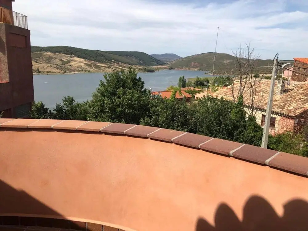 House With 2 Bedrooms in Pálmaces de Jadraque, With Wonderful Lake View - 100 m From the Beach