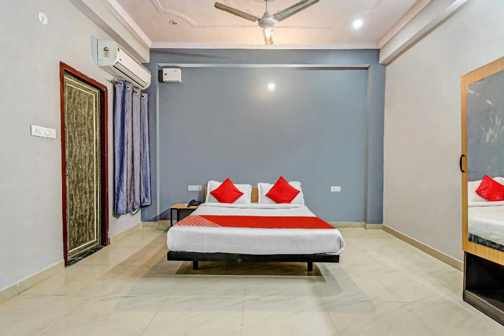 OYO Flagship 84950 Orphic Inn
