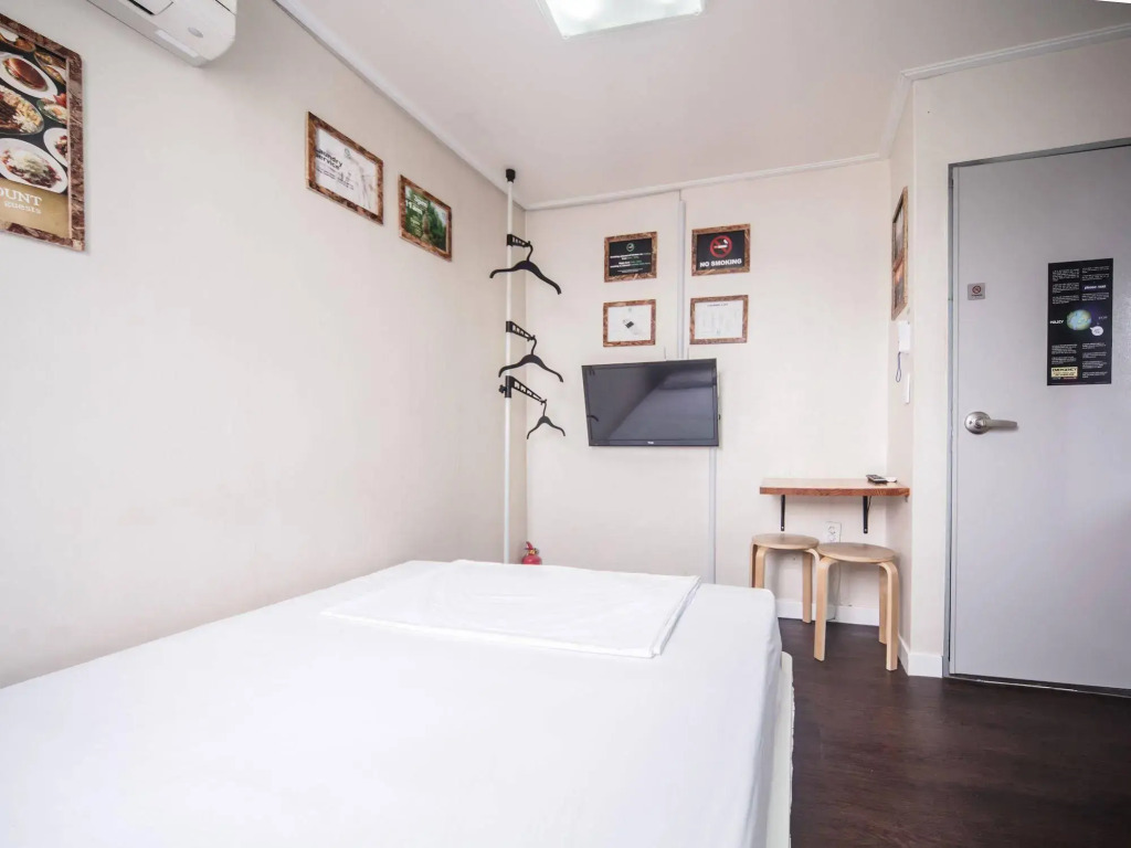 H HOSTEL Itaewon