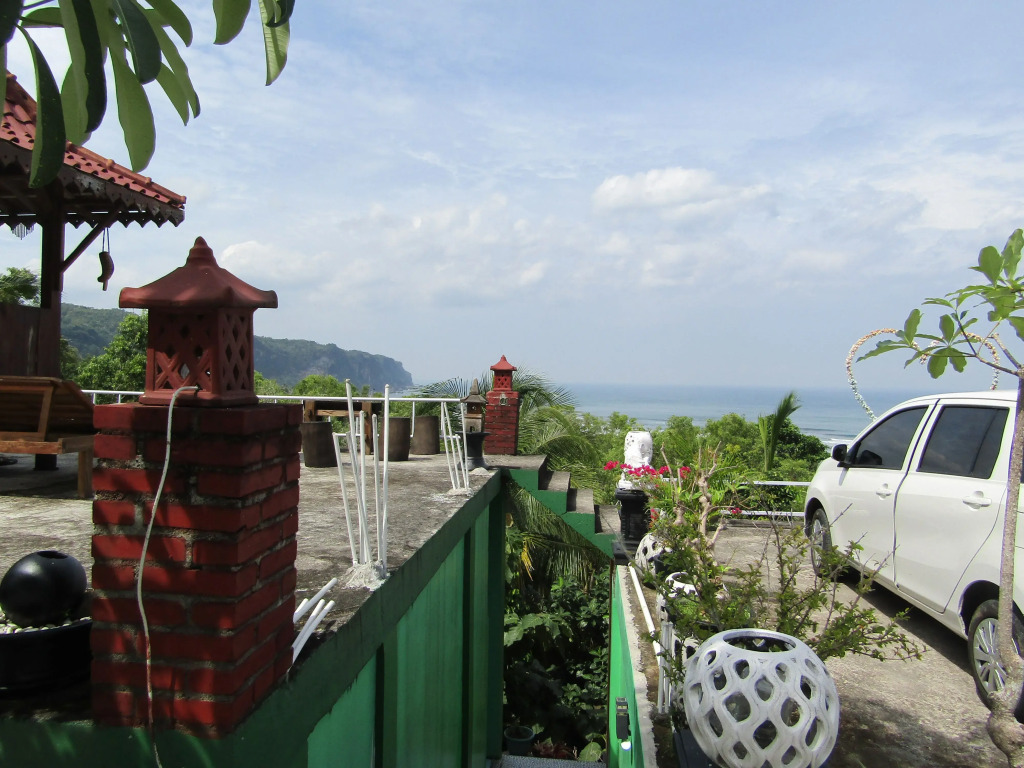 Losmen Kinasih Puncak & Gazebo Pandang