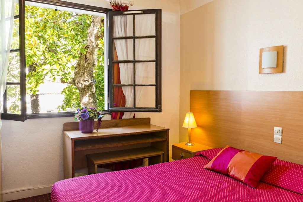 Hôtel VAL FLORES LOGIS
