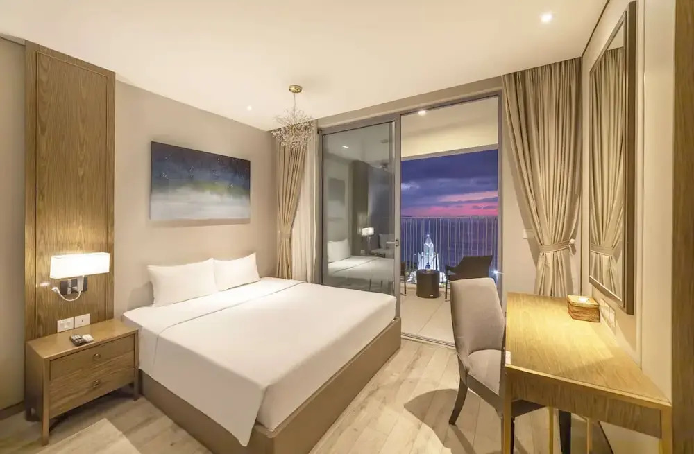 Panorama Beachfront Nha Trang by LYN Condotel