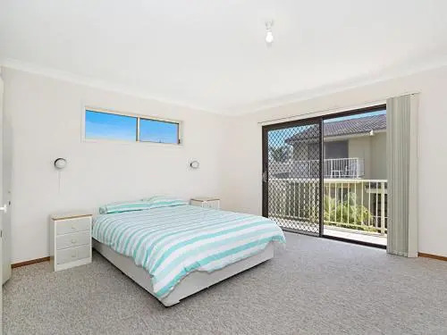 Toowoon Bay Townhouse