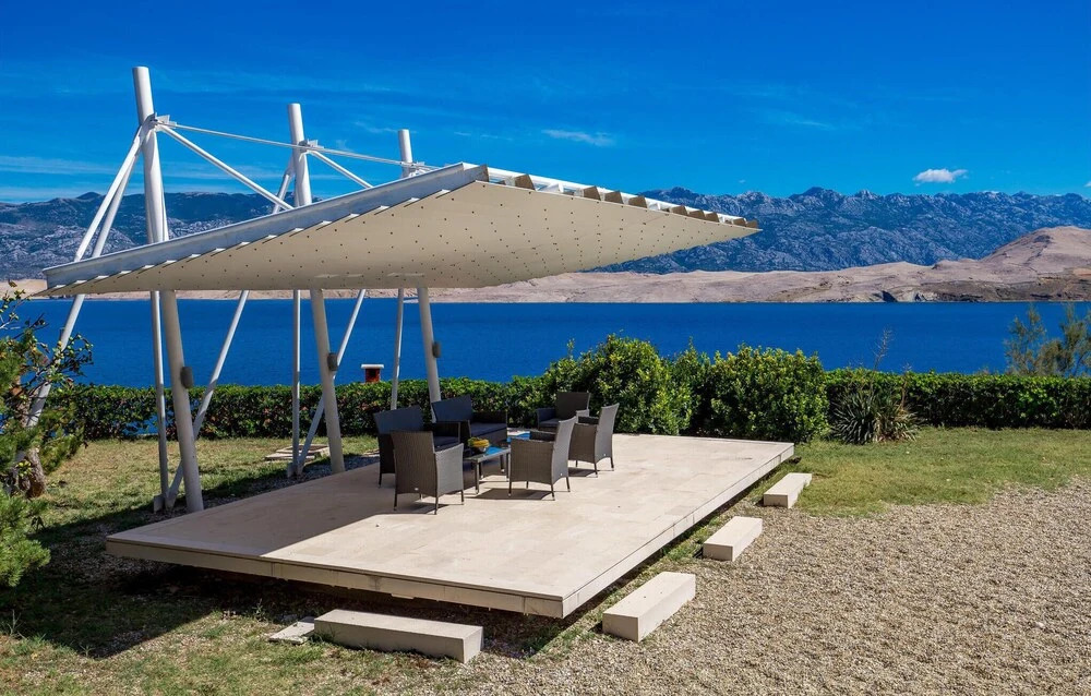 5 Bedroom Awesome Home In Pag