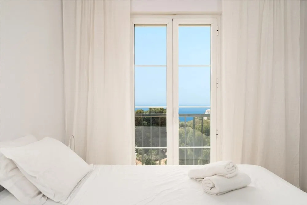 Beautiful Apartment in Benalmadena Pueblo with View Ref 133