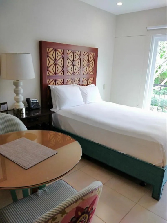 Marina Papagayo Suites