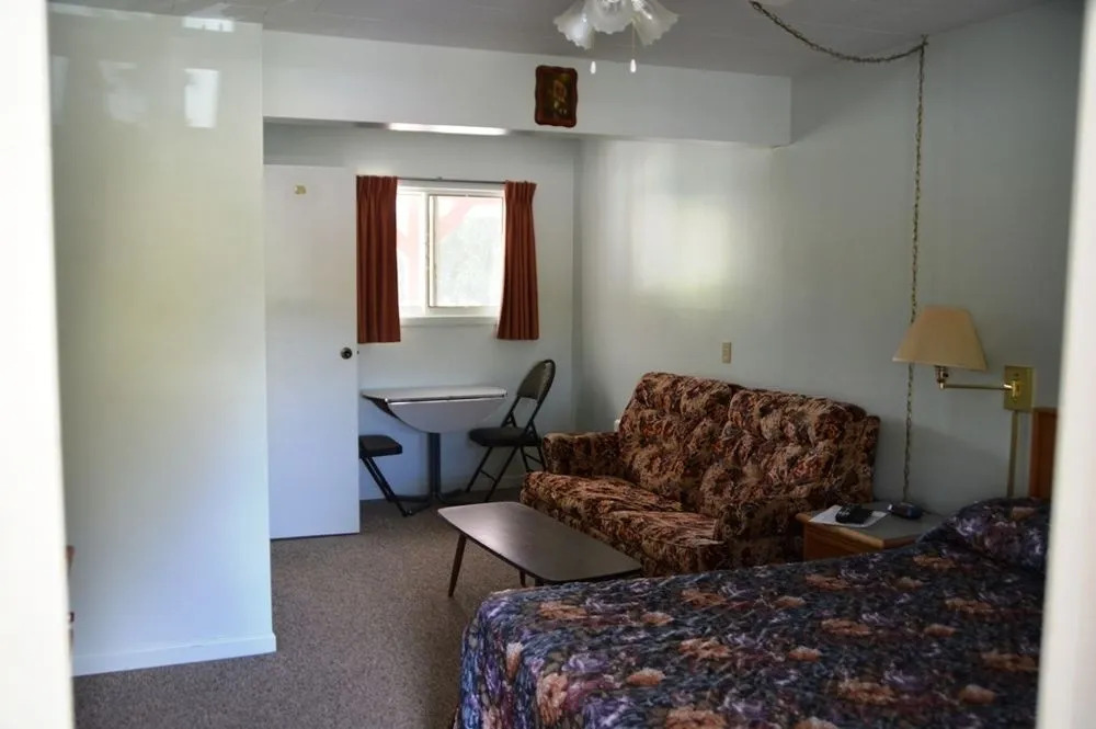 Rivermount Motel