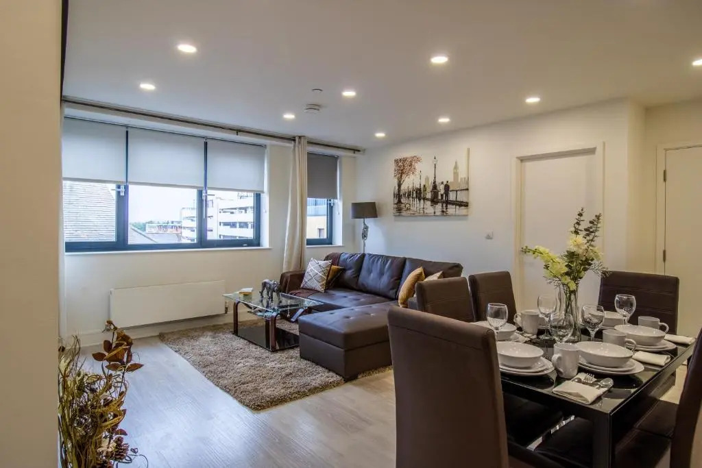 Virexxa Bedford Centre - Supreme Suite - 2Bed Flat with Free Parking & Gym