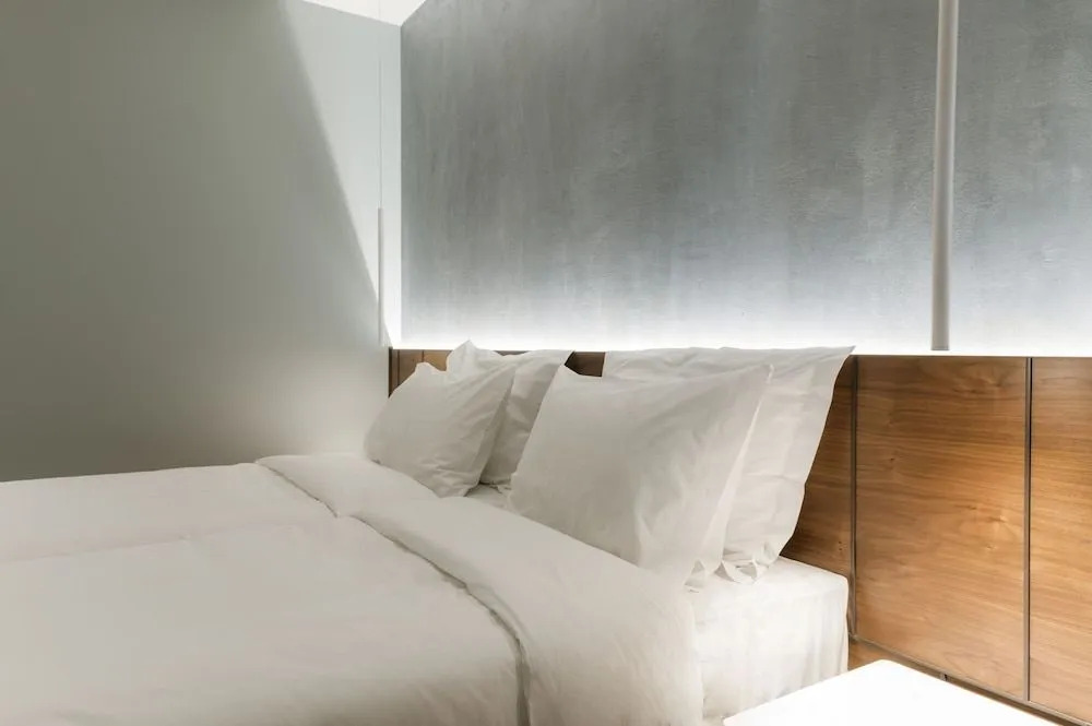 Aya Hotel