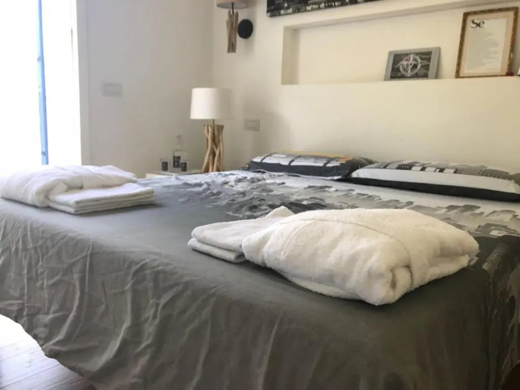 Seaside Elegance 50m from the Beach