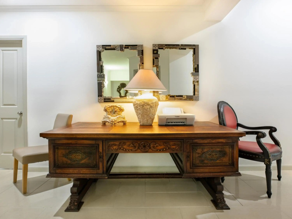 Luxury Penthouse 5 BDR 3 Bath Twin Rain Showers 365 sq mtrs