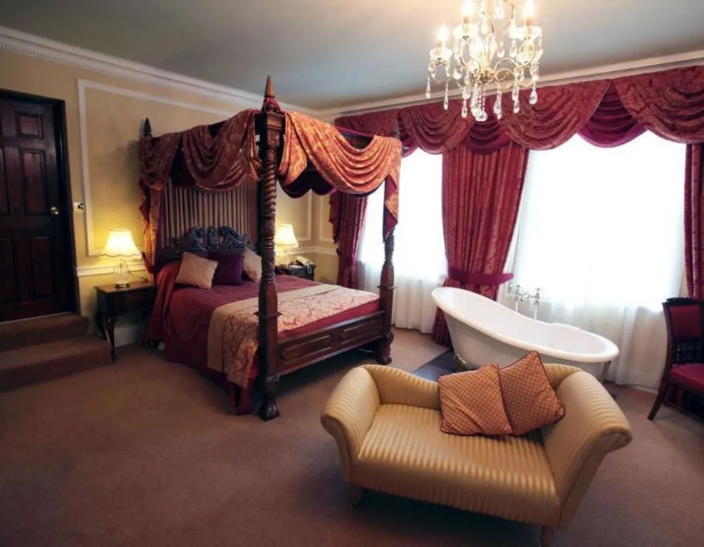 The Old Palace Lodge