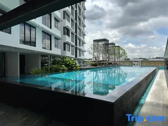 Serene Suites in Jelutong