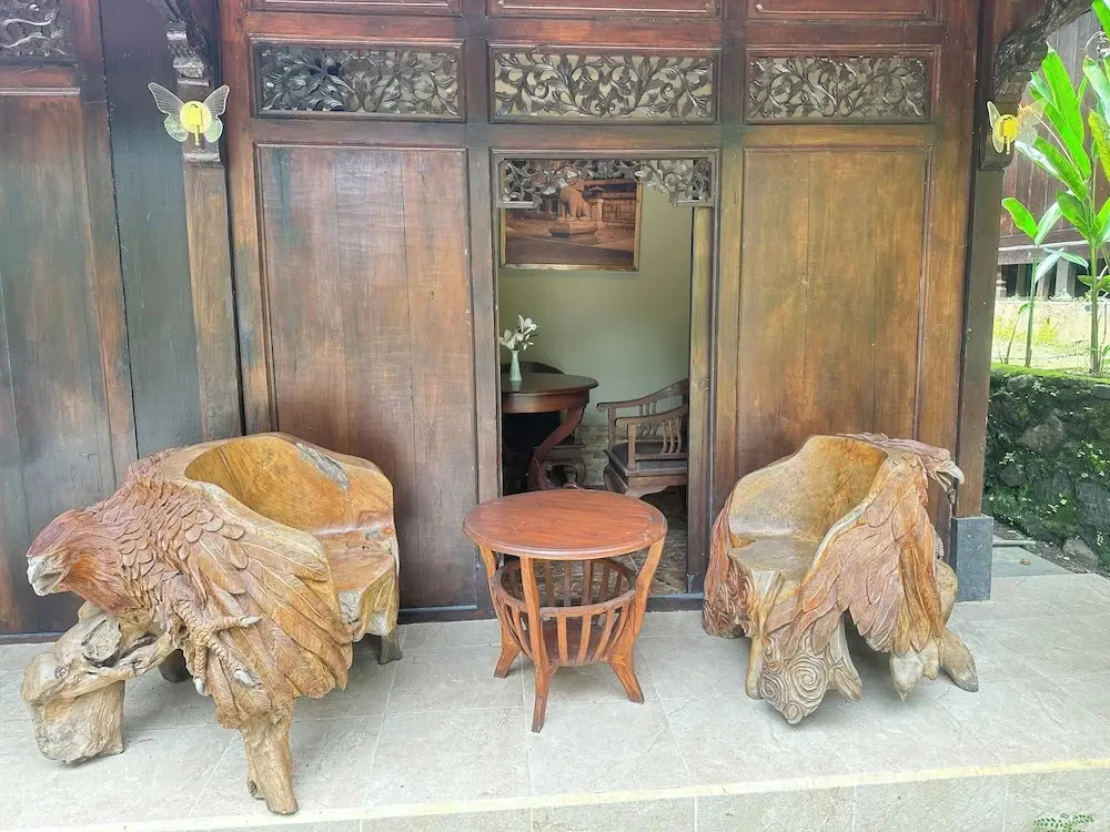 puunee guest house & restaurant