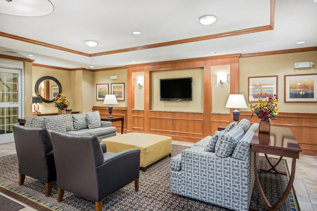 Candlewood Suites Pittsburgh-Cranberry by IHG