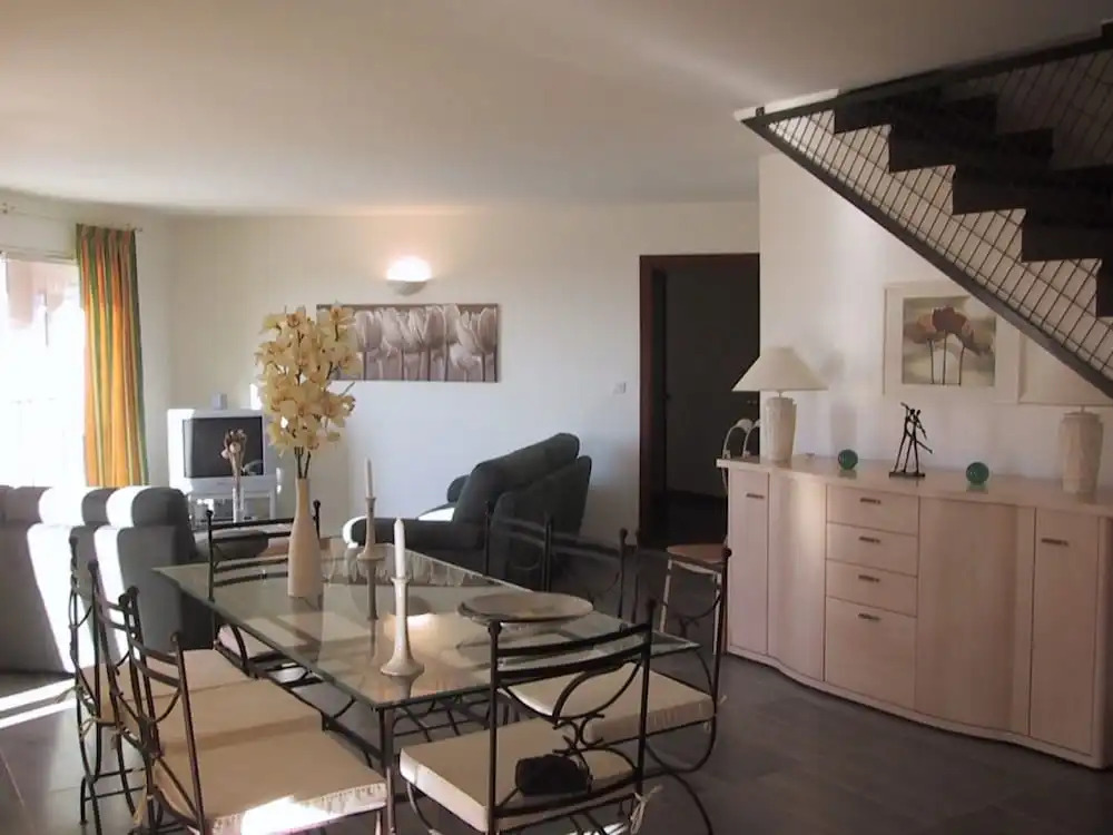 Spacious Villa With Panoramic Views, Located in the Provence
