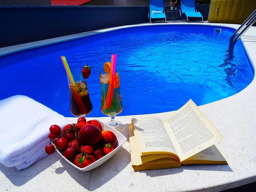 Peaceful Villa in Dramalj with Hot Tub