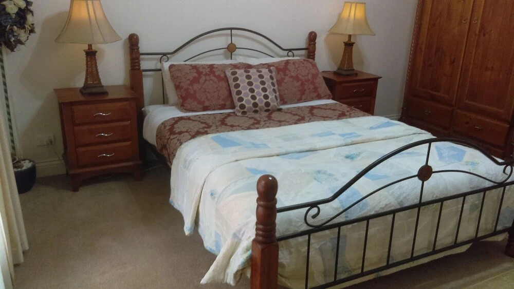 Deloraine Comfort guest house