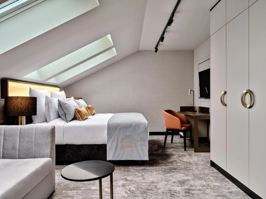 The Crown Krakow Center - Handwritten Collection ACCOR