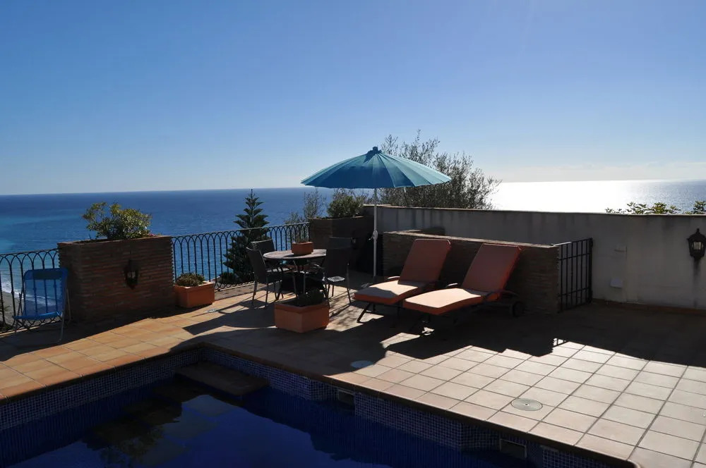 Welcome Inn Nerja guest house Luxury Bed & Breakfast