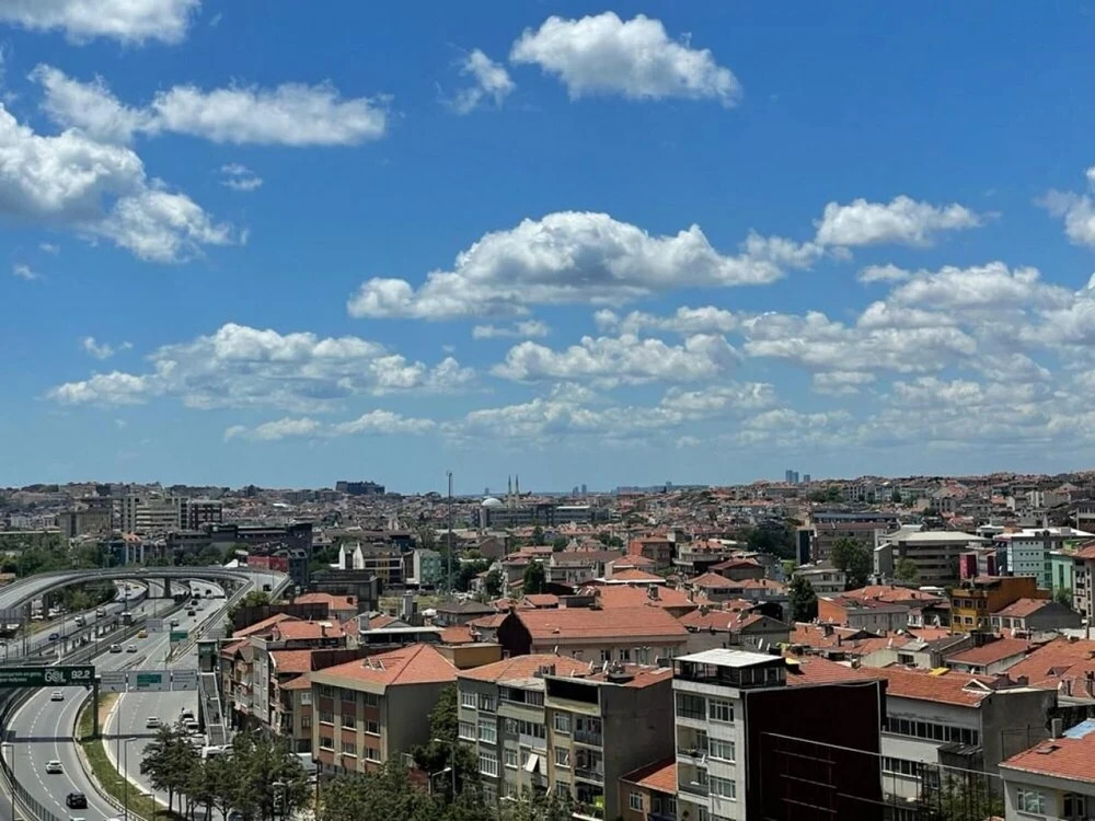 Comfy Flat With Central Location in Fikirtepe