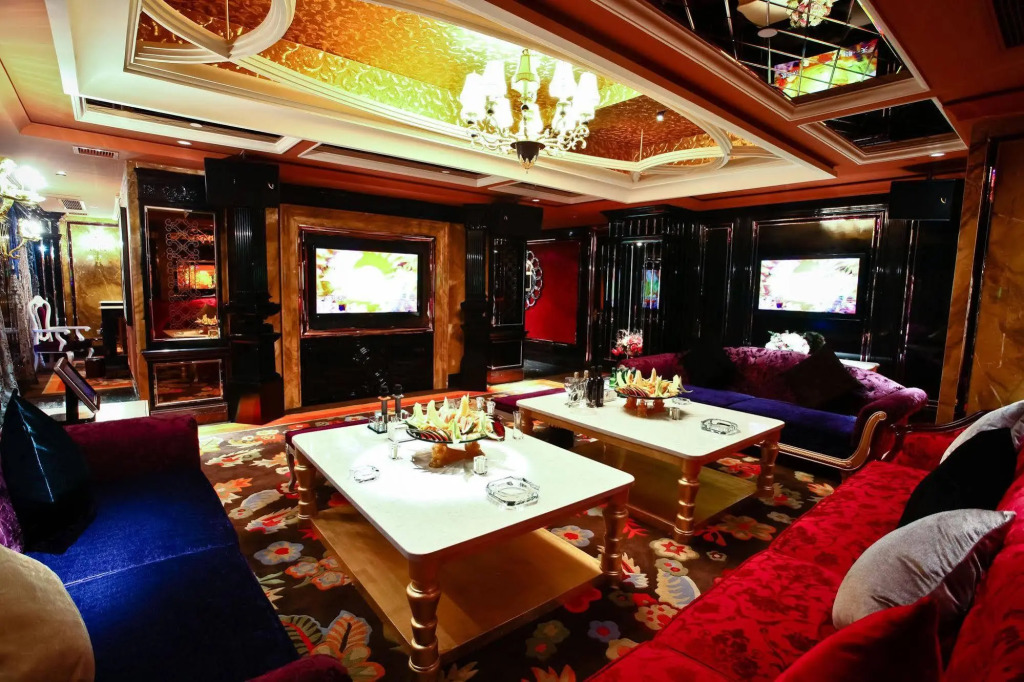 Celebrity Upper Class Hotel