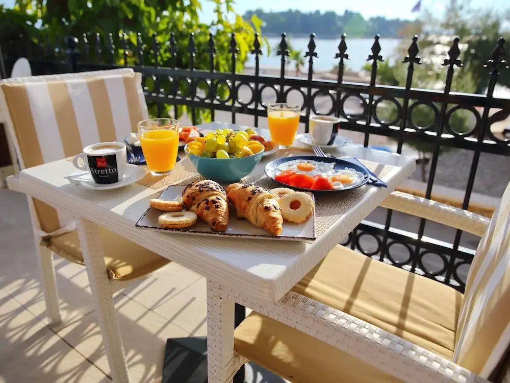 Apartment on Ugljan With Pool & Sandy Beach