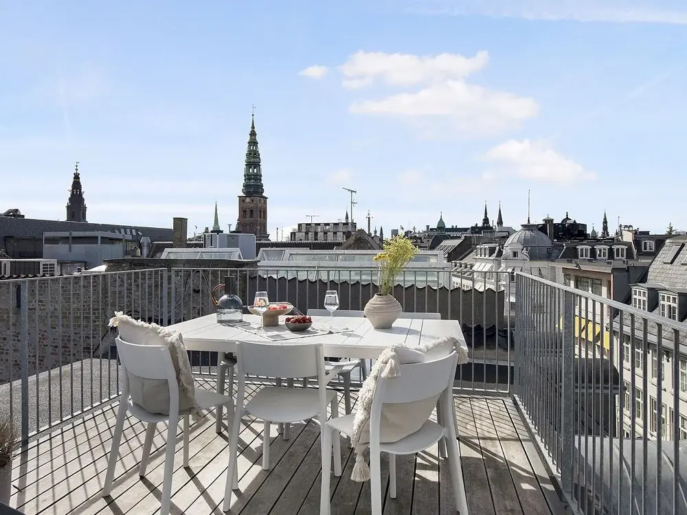 Sanders King - Popular 2-bdr Apt In Copenhagen Center