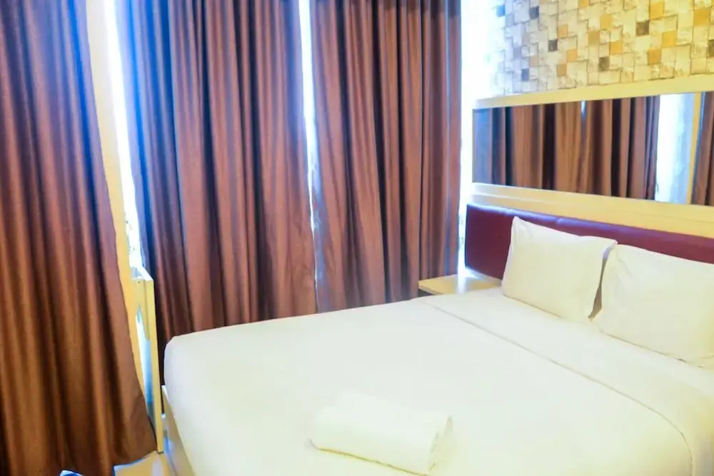 Comfortable Studio near Salemba Area at Capitol Park Apartment By Travelio