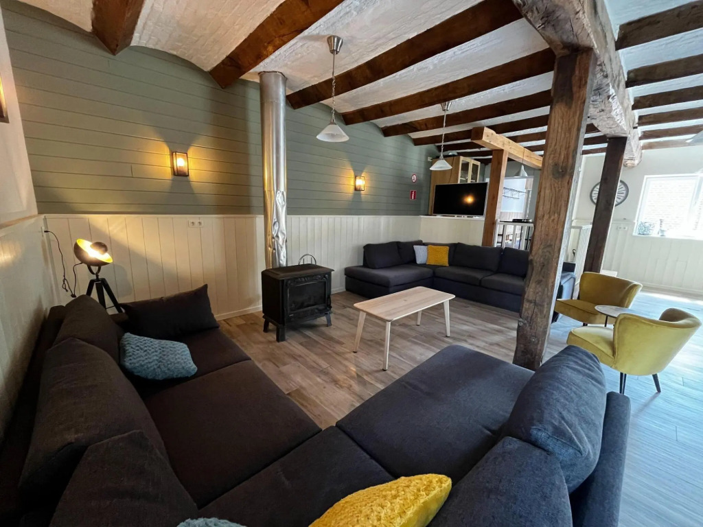 Ardennes farmhouse with heated indoor pool and bubble bath