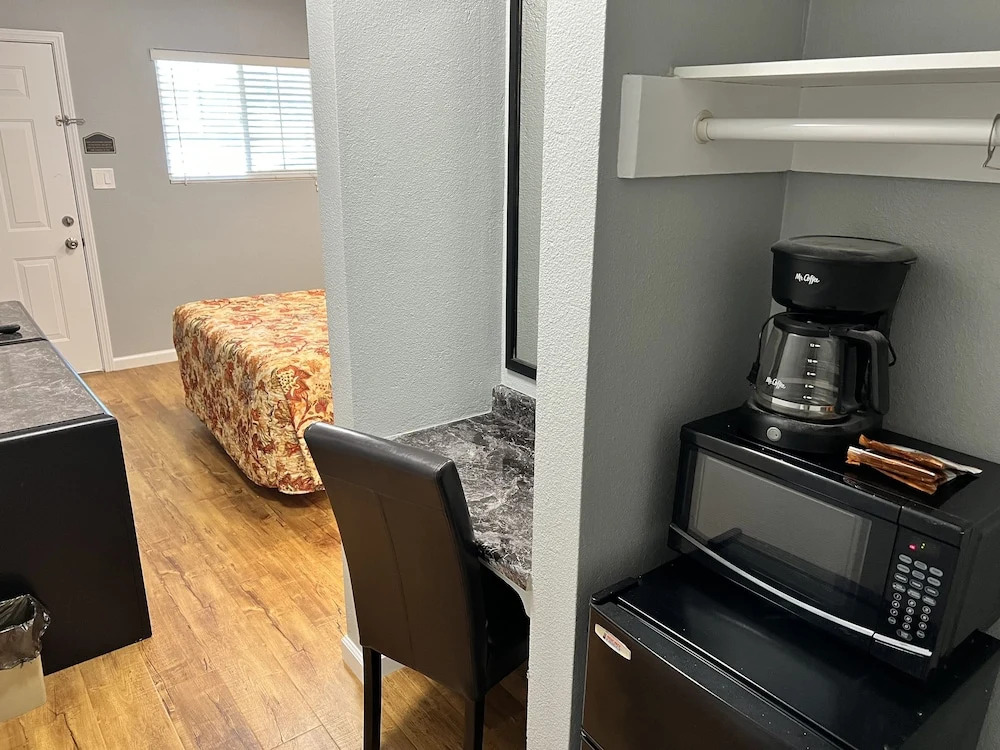 Studio Inn Livermore