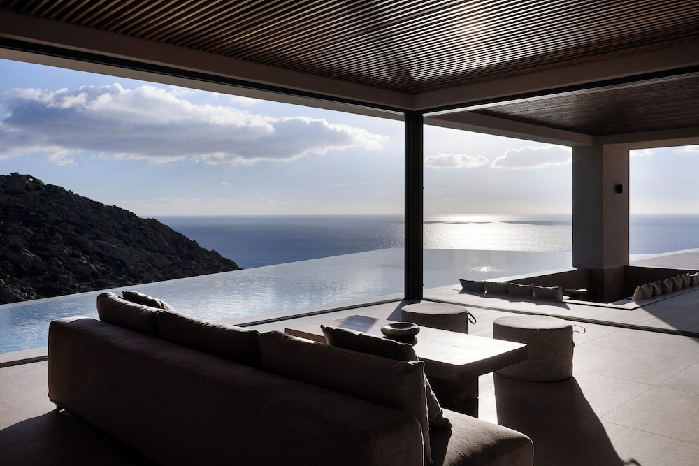 Crimson View Villa by Hide Out