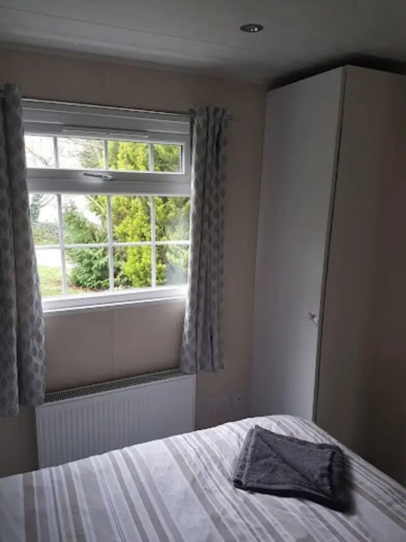 Lovely 2-bed Chalet at Robinhood Retreat Free Park